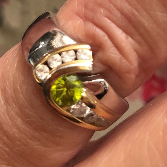 CZ diamond & green two tone ring Thailand - Picture 13 of 16